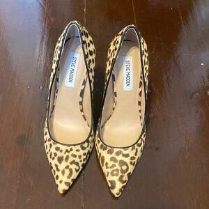 NWOT Steve Madden Cheetah Fur Dyed Pointed Heels